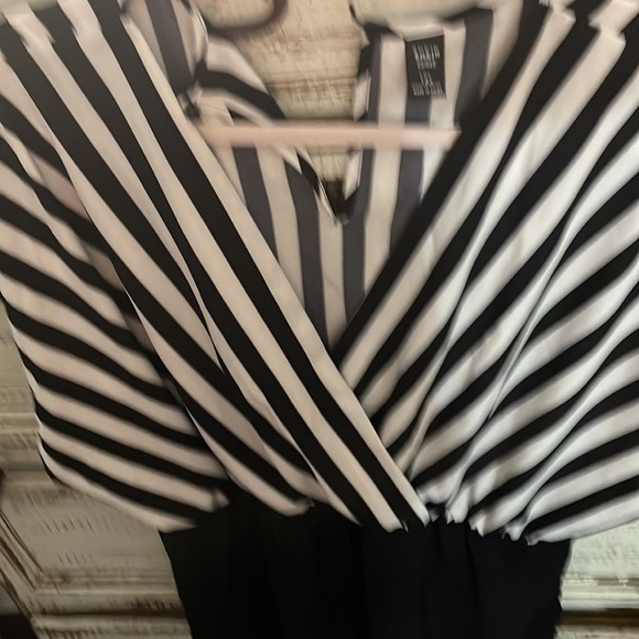 NWOT shein cute black and white striped romper size one x really cute - Picture 5 of 8